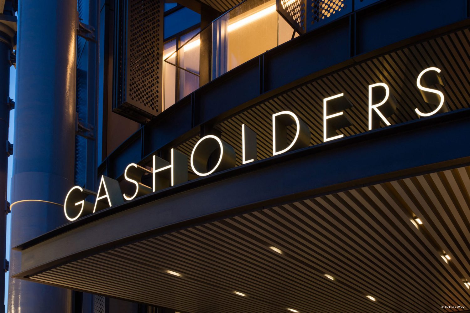 Gasholders Building, King's Cross, 3D letters sign design, illuminated, building arrival, residential, luxury